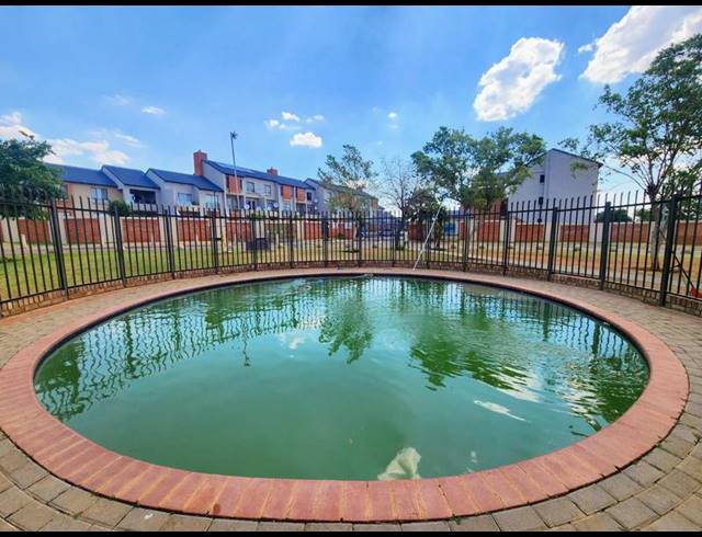 1 BEDROOM APARTMENT FOR SALE IN THE ORCHARDS